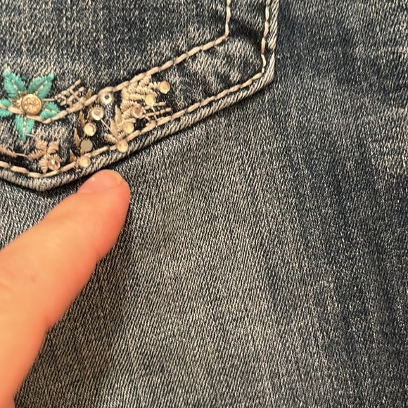 EUC excellent MissMe sz 30 jeans color:med 270 inseam 32 Style NO:JV83018V - Picture 11 of 13